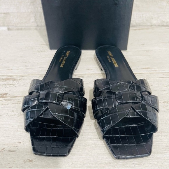 Saint Laurent Size 37 YSL Leather TRIBUTE Black Croc Embossed Flat Slide Sandals - Picture 1 of 13